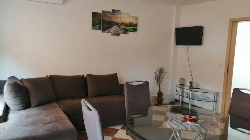 Charming apartment with BBQ | Dogs allowed - Image 1