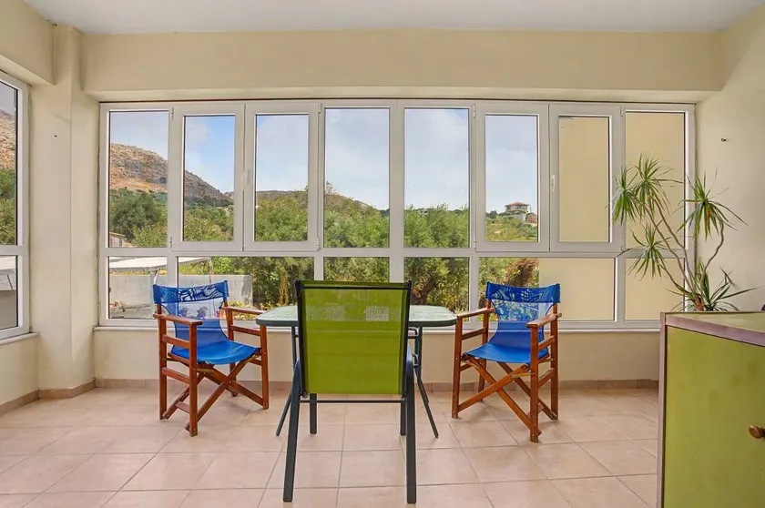 Merveilleux appartement de vacances avec terrasse et jardin | Vue ville | Idéal pour le télétravail - Image 1