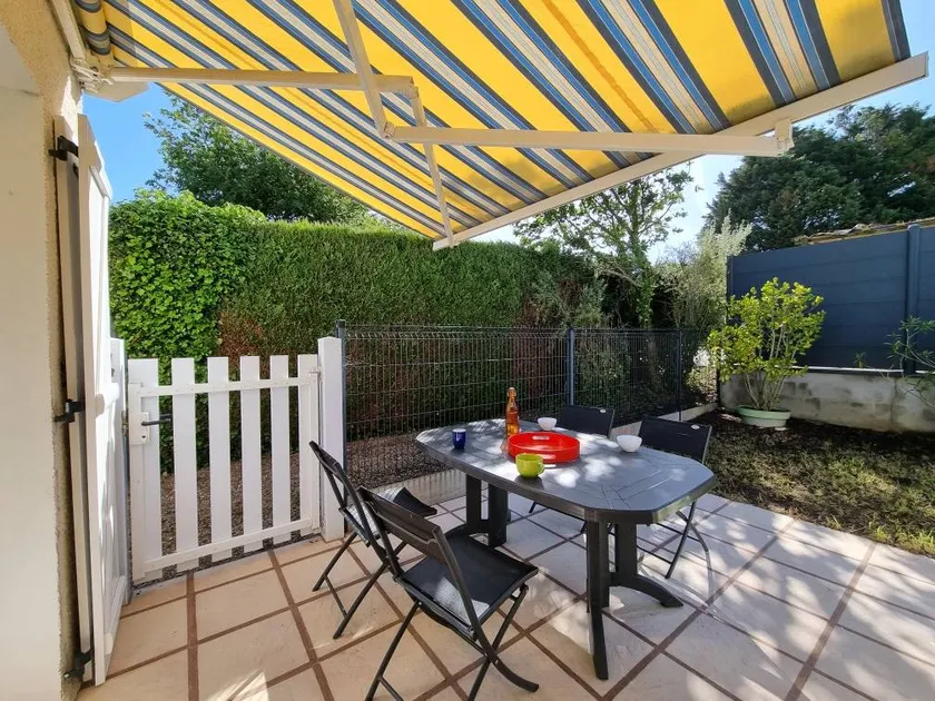 Holiday home with BBQ, pool & garden | Garden view - Image 1