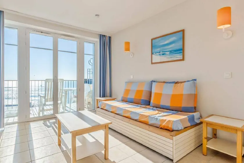 Child-friendly charming condo with terrace & pool | Sea view | Close to the beach - Image 1