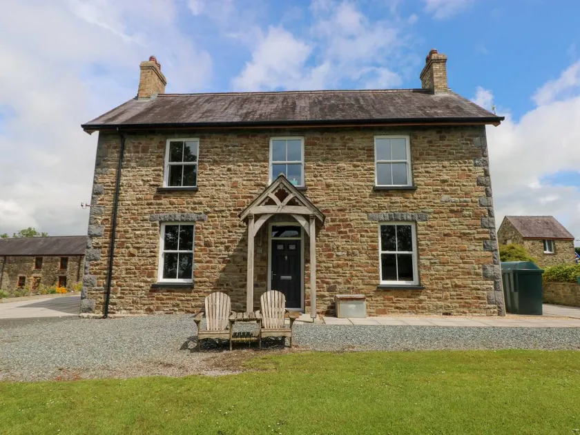 Cottage with barbecue & garden - Image 1