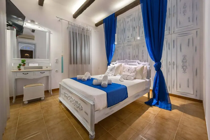 Luxury Rhodes Villa Diamond Villa Hot Tub Beautiful Terrace 3 BDR Lindos - Image 1