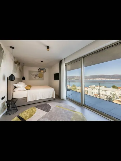 Villa Azure Bliss 5 Bedrooms Private Pool Mo - Image 1