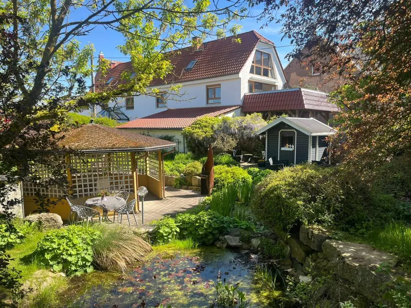 Beautiful flat with sauna, garden & private pool | Pets are welcome - Image 1