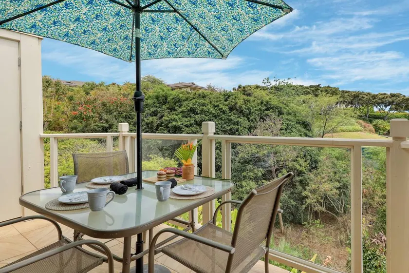 Beautiful remodel! Top Floor 3 BR. Ocean & Fairway Views! Grand Champions 160 - Image 1