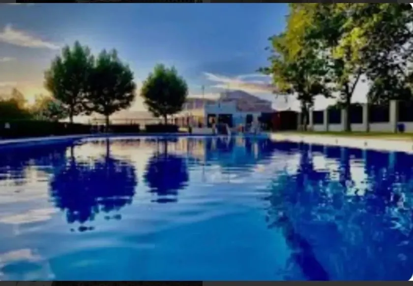 Welcoming chalet with lake and mountain view - El Gastor - Image 1