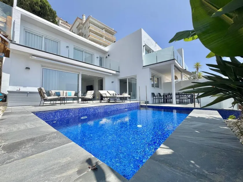Voll ausgestattete Villa mit privatem Pool, Garten und Grill - Image 1