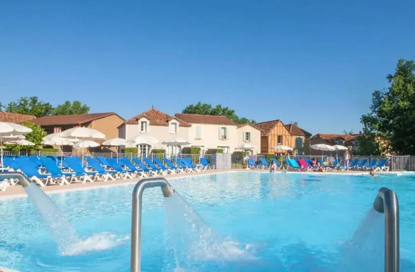 Holiday home with pool, terrace & garden | Garden view - Image 1