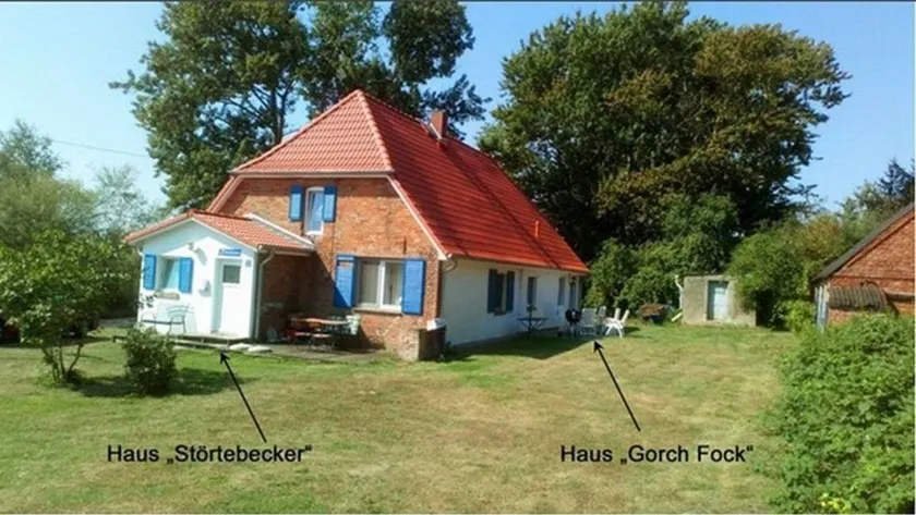 Family-oriented holiday home with garden, barbecue & terrace | Panoramic view - Image 1