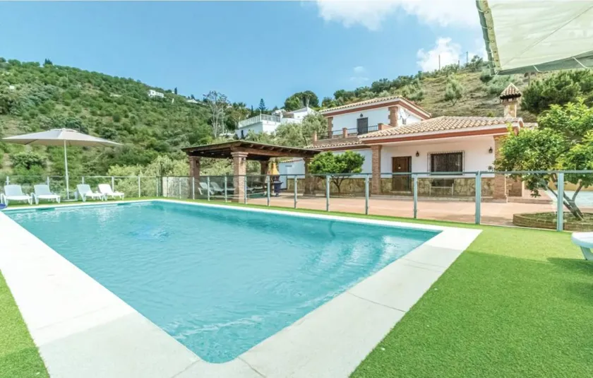 Villa mit Terrasse, Grill und Garten - Image 1
