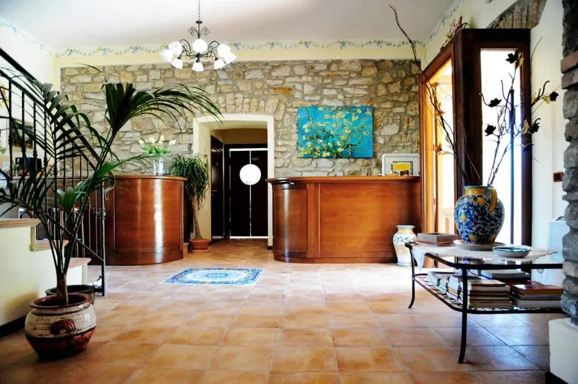 Chambre chez l'habitant avec jardin et piscine | Vue piscine - Image 1