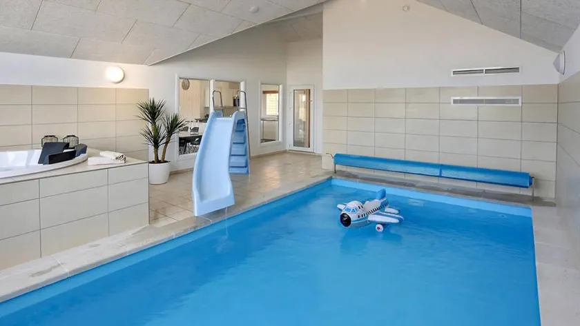 Children-friendly charming house with terrace, sauna & private pool | Pets are welcome - Image 1