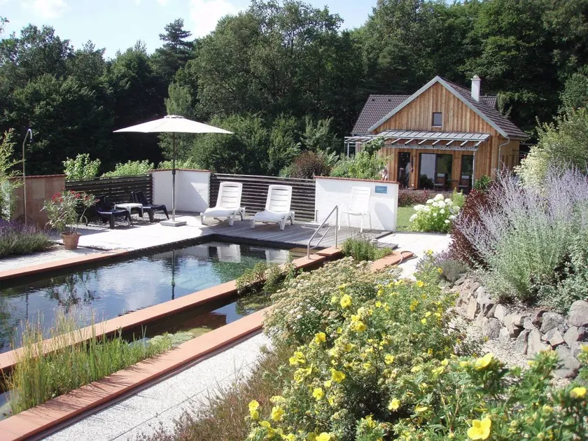 Wonderful holiday home with pool - Image 1