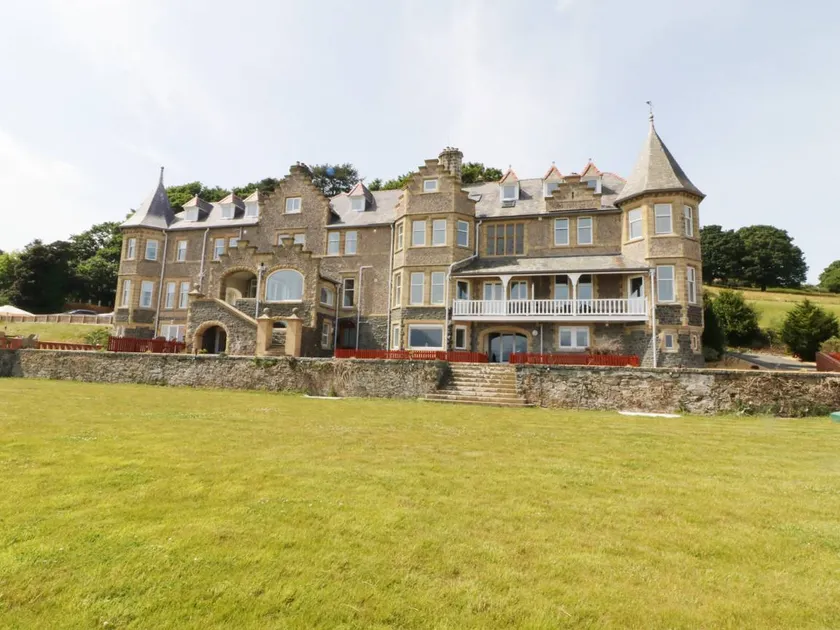 Cottage | Beach view - Image 1