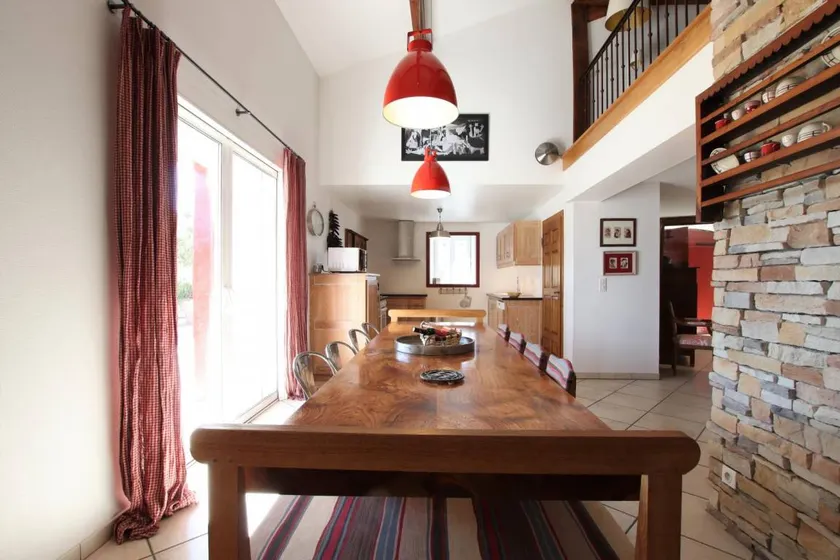 Gite with terrace & garden - Image 1