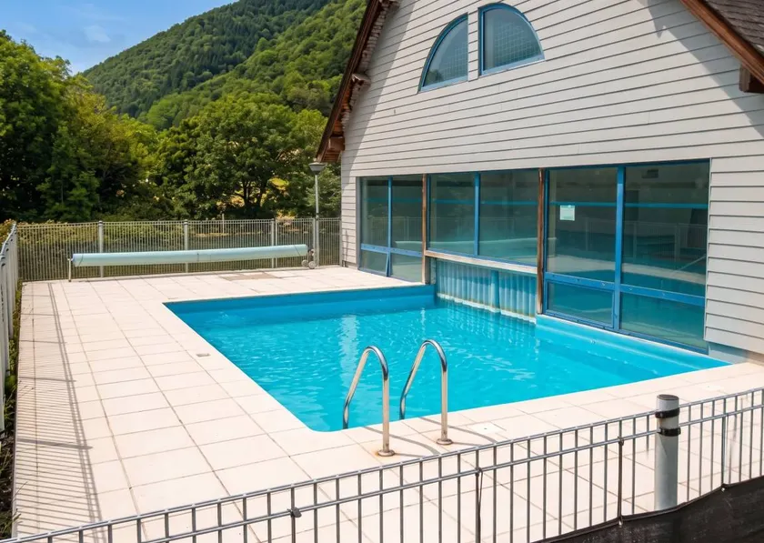 Flat with pool & garden | Garden view - Image 1