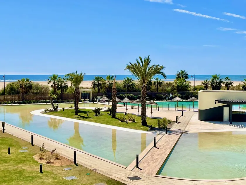 Family-friendly flat with garden, pool & terrace | Close to the beach - Image 1
