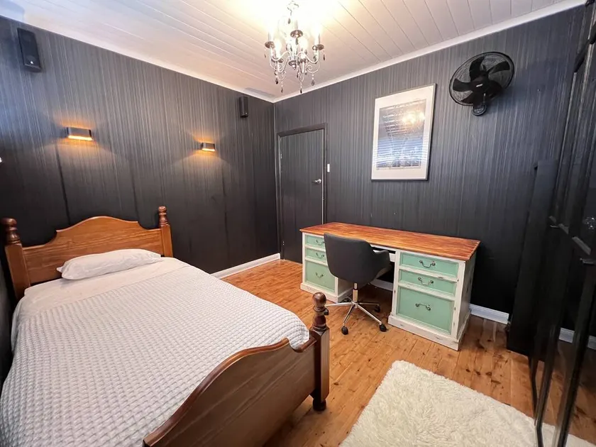 Chambre privée avec jardin, barbecue et piscine - Image 1