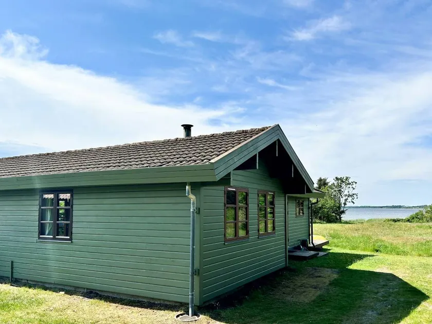 Maison avec barbecue, terrasse et jardin | Vue sur l'eau - Image 1