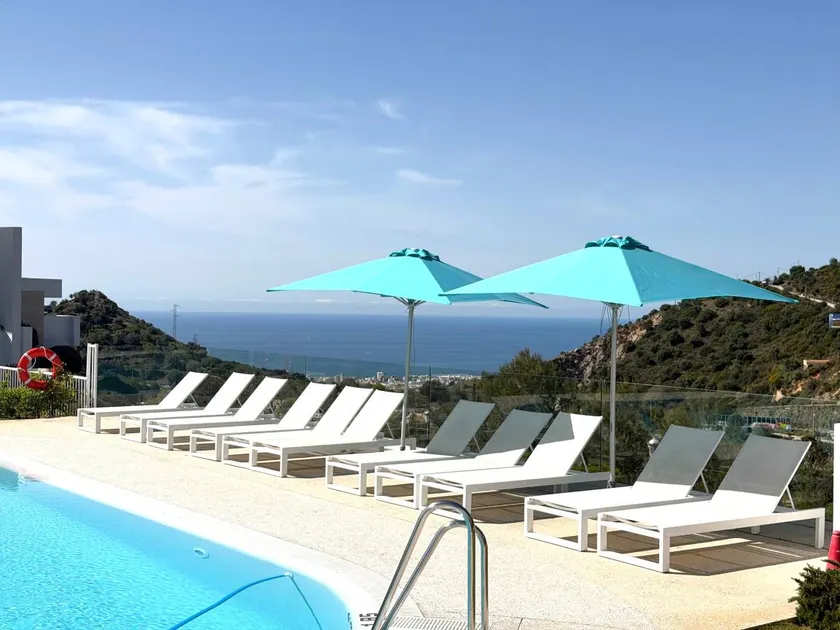 Palo Alto Marbella Luxury Apartment – Sea View, Wi-Fi & Air Conditioning - Image 1