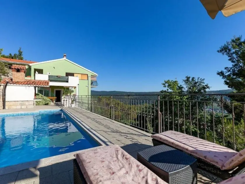 Apartment with terrace, private pool & BBQ | Mountain view | Pets are welcome - Image 1