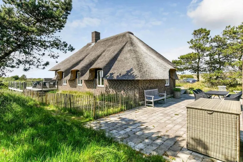 Fully equipped house with barbeque & terrace | Pets allowed - Image 1
