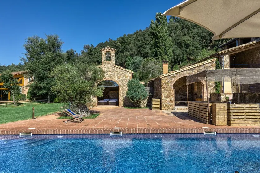 Villa 'Romana Restaurada Entre' with Mountain View, Private Pool and Wi-Fi - Image 1