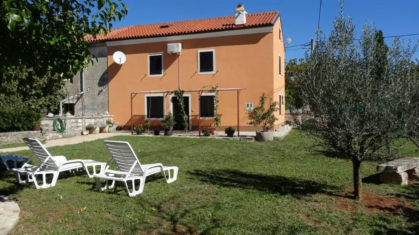 Casa con giardino e terrazza - Image 1