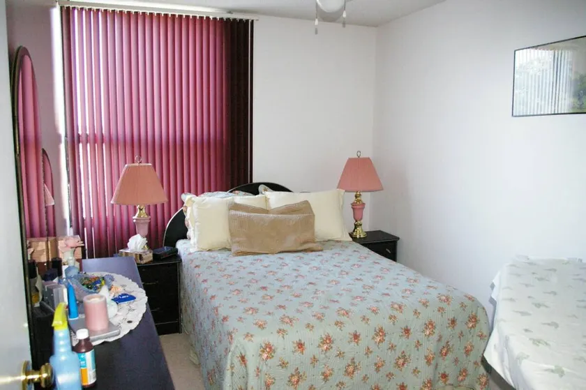 Chambre chez l'habitant avec jardin - Image 1