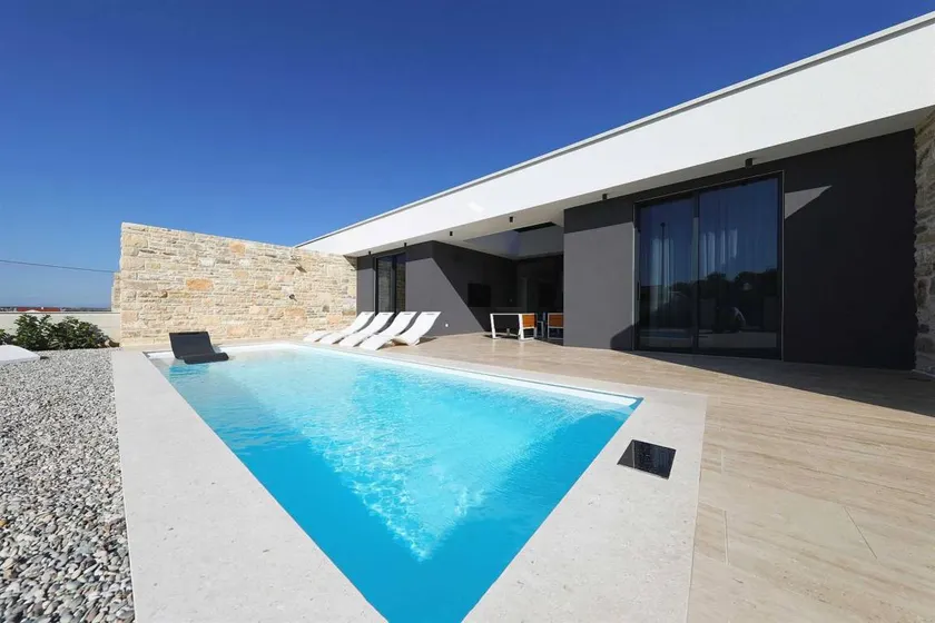 Villa with barbecue, garden & terrace | Pool view - Image 1