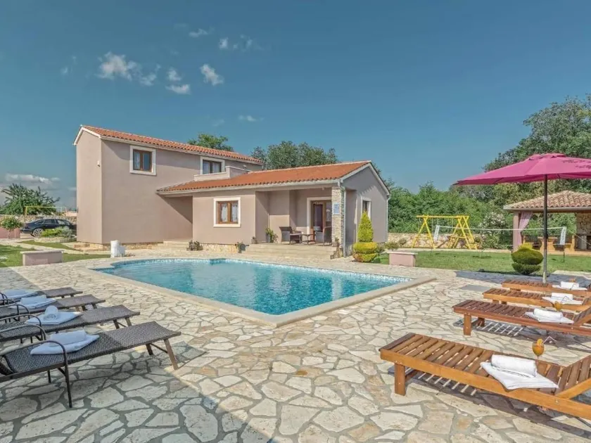 Casa vacacional con barbacoa y terraza | Vistas a la naturaleza - Image 1