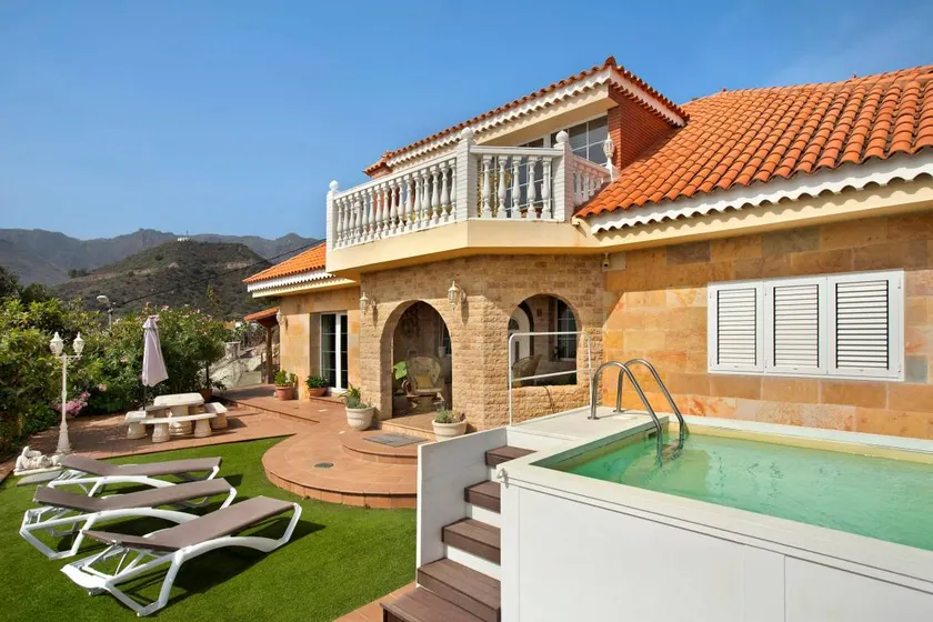Kinderfreundliche wunderschöne Villa mit privatem Pool, Grill und Terrasse | Gartenblick | Perfekt für die Arbeit von Zuhause | Haustiere erlaubt - Image 1