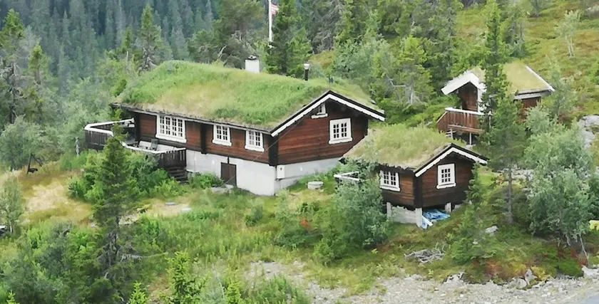 Holiday home with terrace, garden & barbeque - Image 1