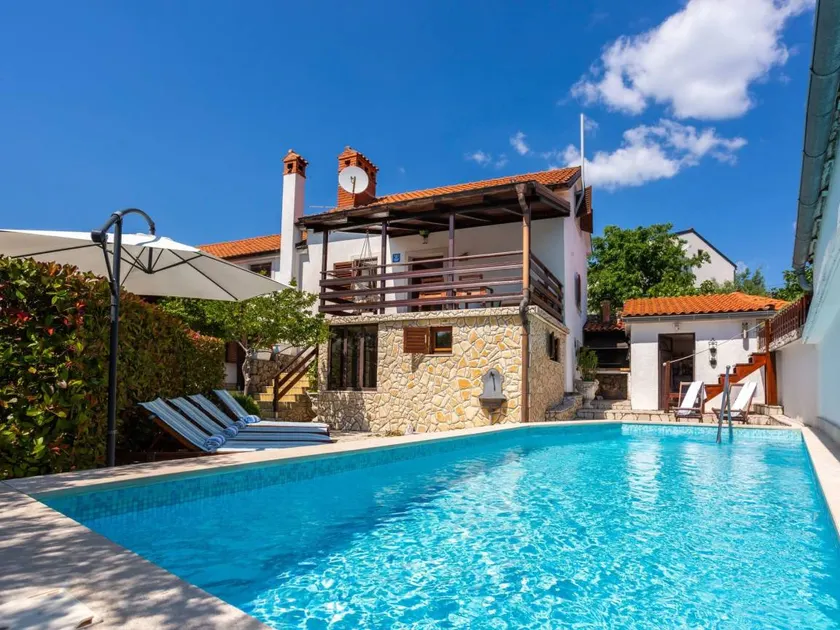 Holiday home with hot tub, terrace & private pool - Image 1