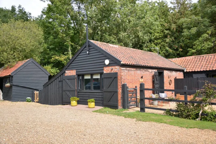 Family-friendly cottage with garden | Pets allowed - Image 1