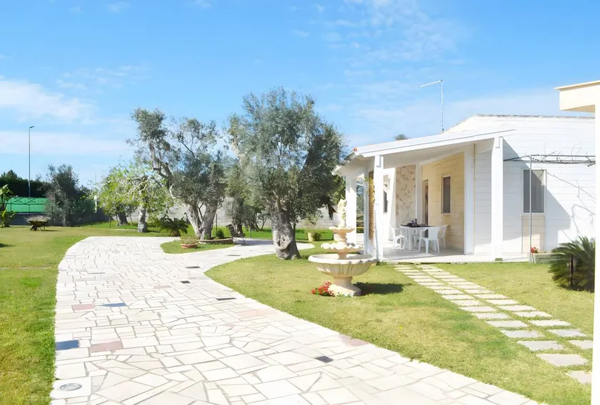 Maison de vacances avec barbecue et jardin - Image 1