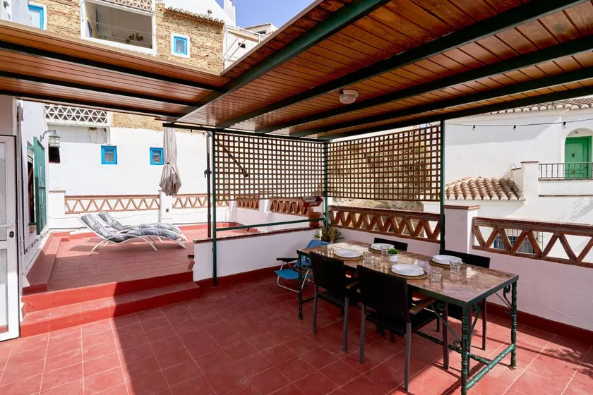 Holiday Home 'Carmela' with Mountain Views, Wi-Fi and Air Conditioning - Image 1