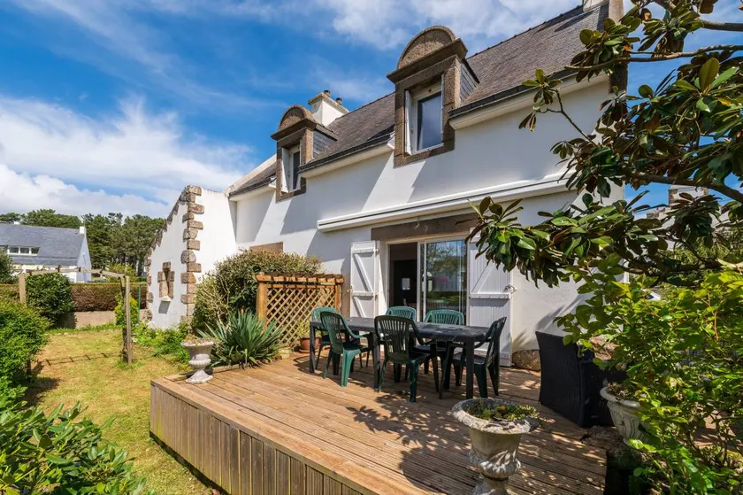 Charmante maison de vacances adaptée aux familles avec jardin, terrasse et barbecue | Vue jardin | Avec animaux admis - Image 1