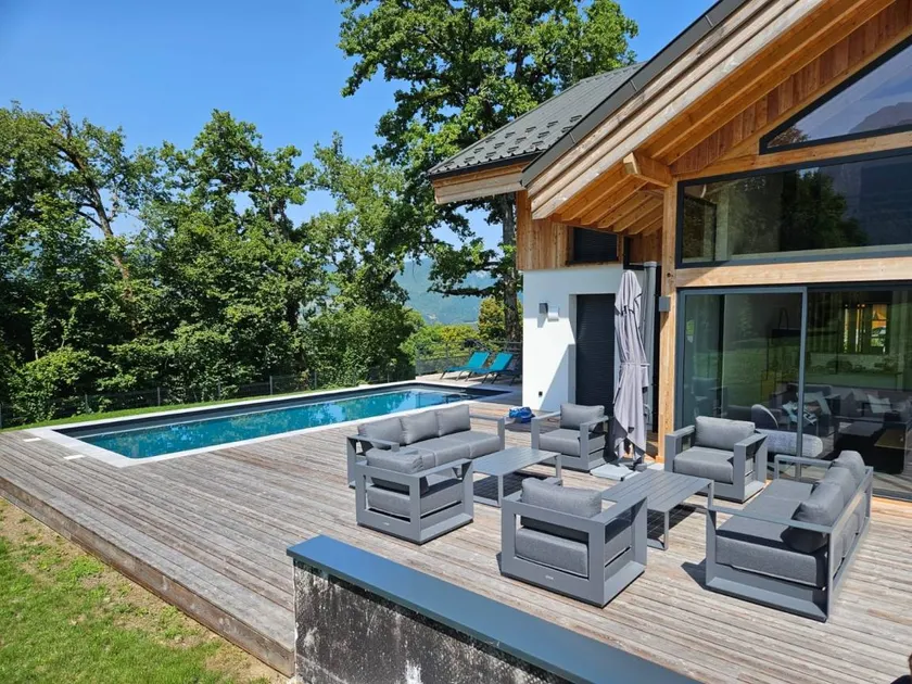 Chalet with garden, terrace & BBQ | Mountain view - Image 1