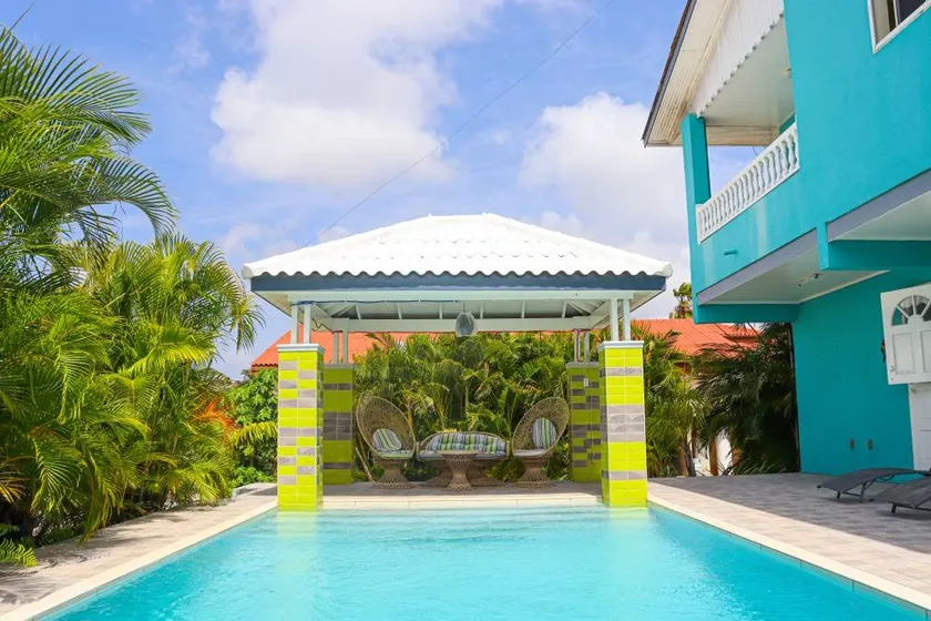 Flat with garden, pool & terrace | Garden view - Image 1