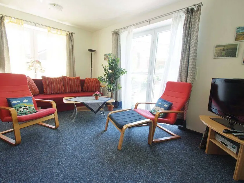 Children-friendly lovely house with garden, sauna & BBQ - Image 1