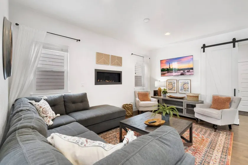 350 Pascal St. - Image 1