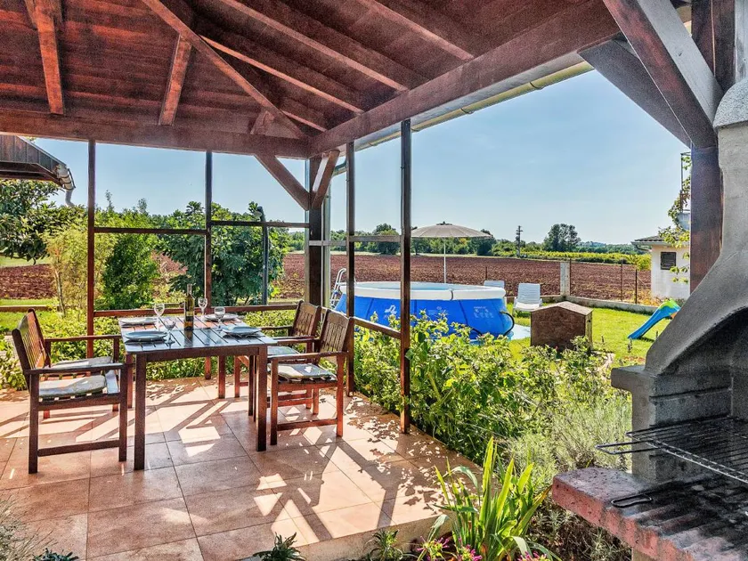 Casa vacacional con terraza, piscina privada y barbacoa | Admite perro - Image 1