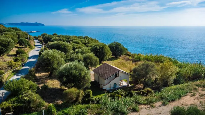 Agréable maison avec terrasse, barbecue et jardin | Vue mer | Proche de la plage | Avec animaux bienvenus - Image 1
