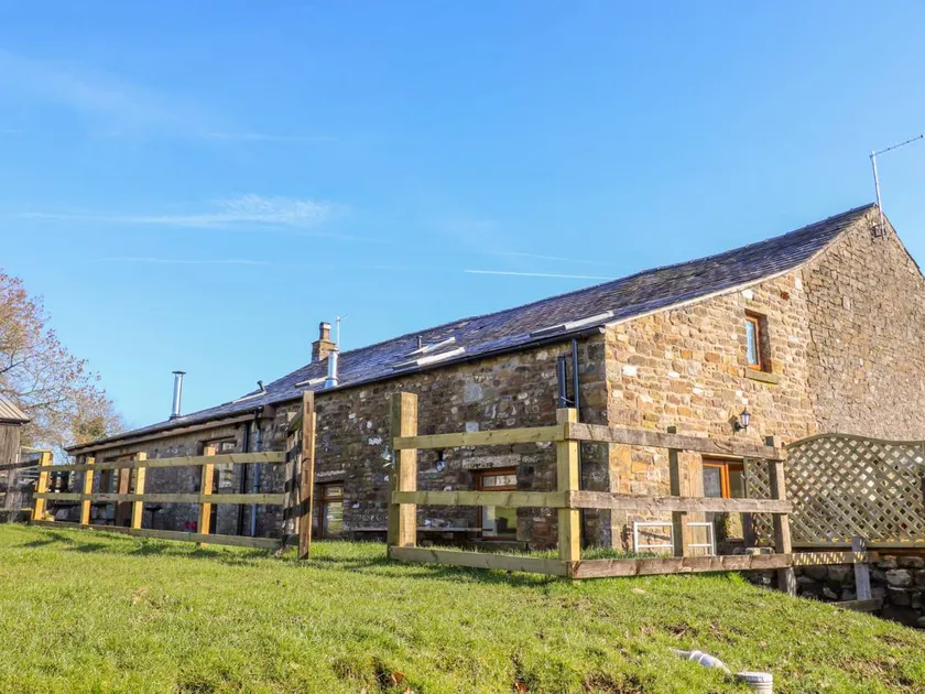 Pleasant cottage with garden & jacuzzi | Dogs allowed - Image 1