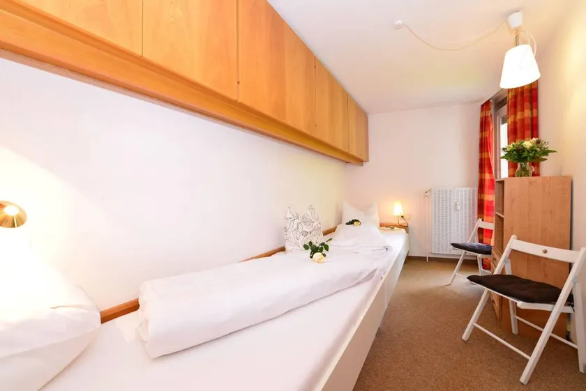 Child-friendly charming aparthotel with sauna, garden & terrace | Mountain view | Ski nearby - Image 1