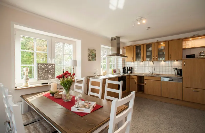 Family-friendly holiday home with BBQ, garden & terrace | River view | Perfect for remote work | Pet-friendly - Image 1