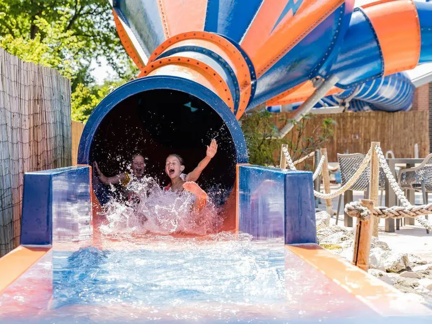 Family-oriented tent with heated pool - Image 1