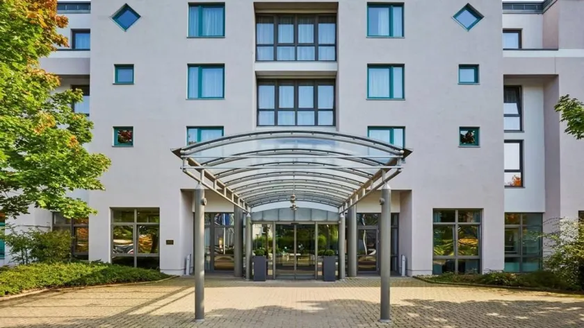 Holiday apartment with garden, sauna & terrace - Image 1