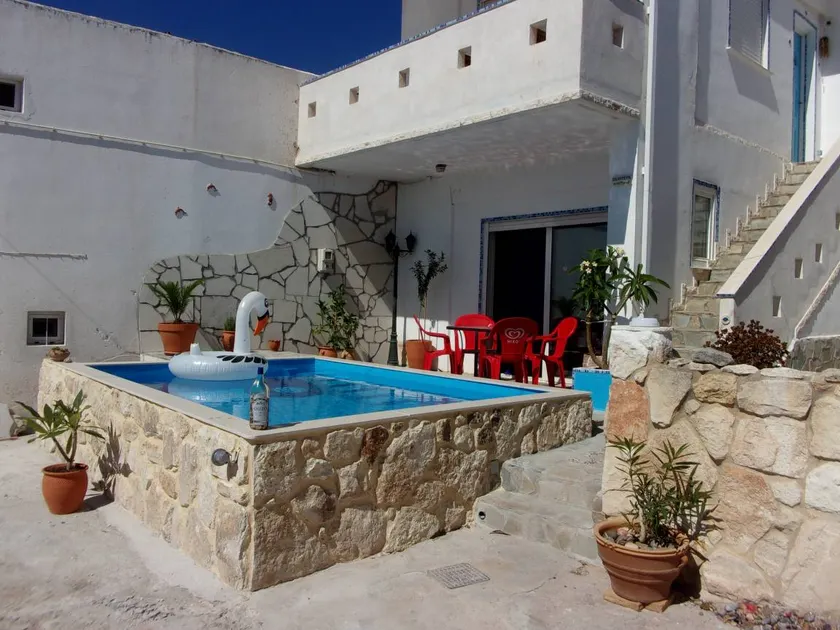 Family-friendly nice apartment with terrace & private pool | Mountain view | Close to the beach | Pets allowed - Image 1